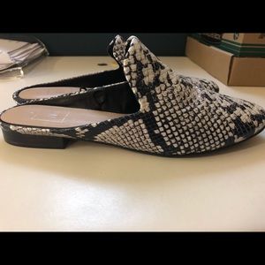 GAP snakeskin loafers size 8